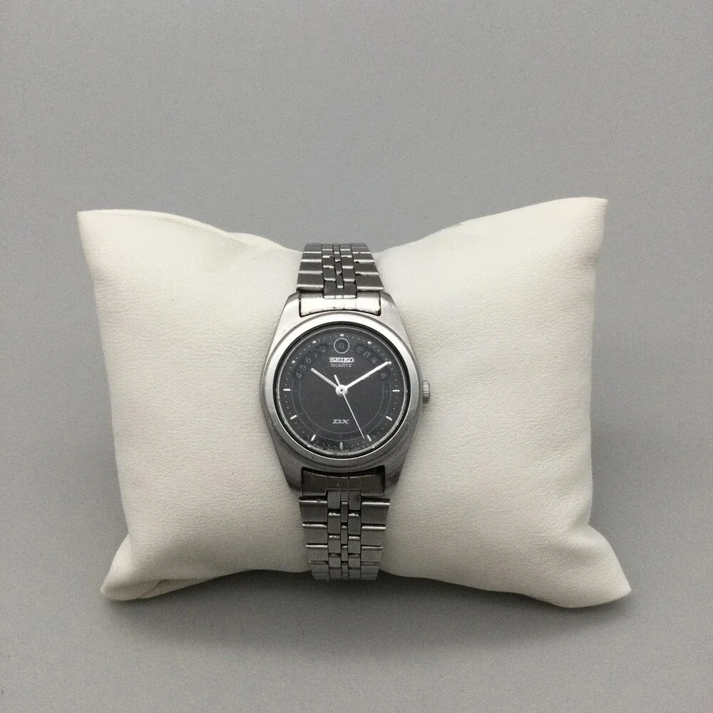 Vintage Seiko Womens Watch 24mm Black Dial 7N82-0191 Stainless New Battery 6